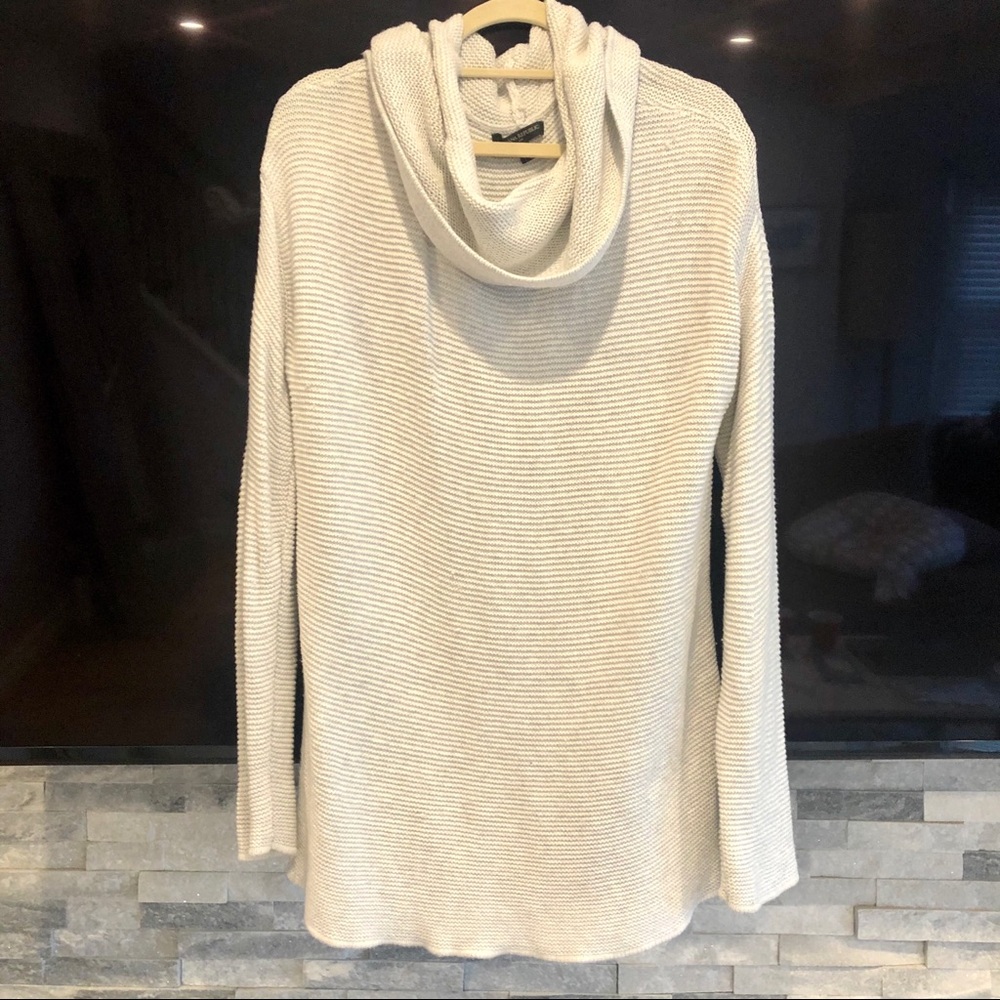 BR COWL KNECK KNIT SWEATER SIZE LARGE